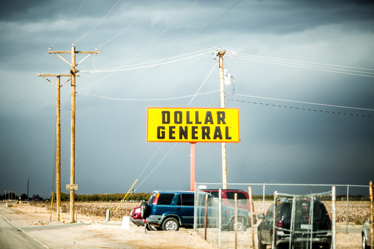 Image of dollar store sign